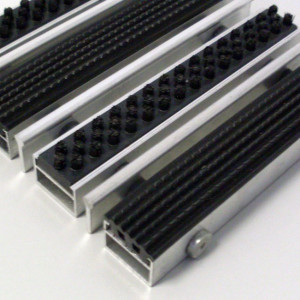 Грязезащитная решётка Notrax Status Heavy Plus 22 мм Резина Щетка Скребок