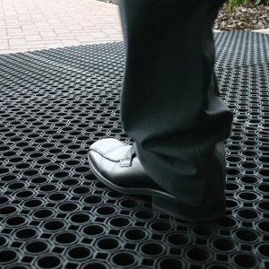 Коврик Darvin резиновый ячеистый 22 мм 40х60 см