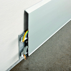 Алюминиевый плинтус Progress Profiles PKISPAA 10х70х3000 мм (пог. м)