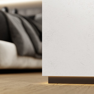 Плинтус Micro 77-56-56 Скрытый теневой RAL9005 Чёрный муар 14.5х20х2500 мм (пог. м)