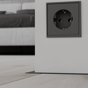 Скрытый плинтус Ликорн Микро Лайн С-05.25.3 Чёрный 5х15,5 мм (пог. м)