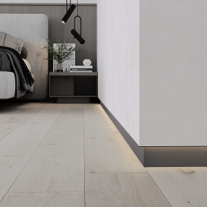 Скрытый плинтус Ликорн С-04.2.3 Чёрный матовый 13.3х105 мм (пог. м)