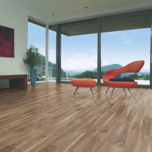Ламинат MasterFloor (Kaindl) 8.32 Standart (N) 37293 AH Walnut Paran