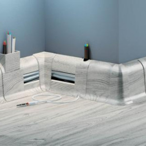 Плинтус Cezar Premium 105 59 мм (пог. м)