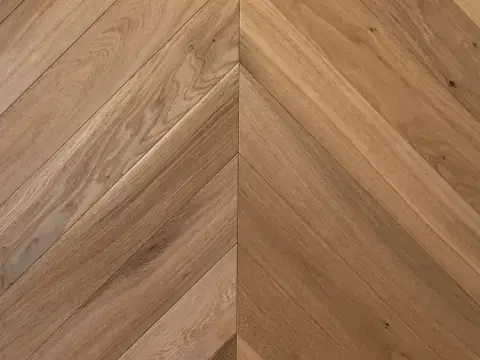 Инженерный паркет ёлка Wood Bee Дуб Natur Brush