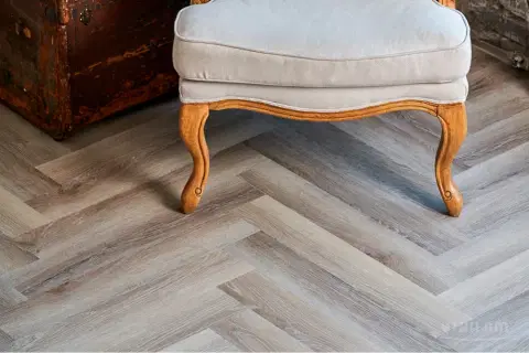 Кварцвиниловая плитка ПВХ Vinilam Parquet Herringbone Glue 2.5 mm GD11122 Паркет Эрмитаж - миниатюра 6