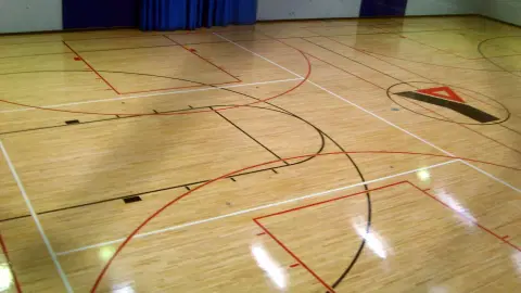 Спортивный паркет Tarkett Sport Oak